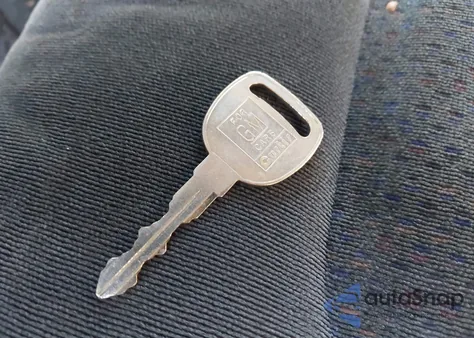 2001 Chevrolet Silverado 1500 Ls из США, поврежденный, VIN 1GCEK19T71E198566